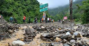 Chardham Yatra suspended for two days